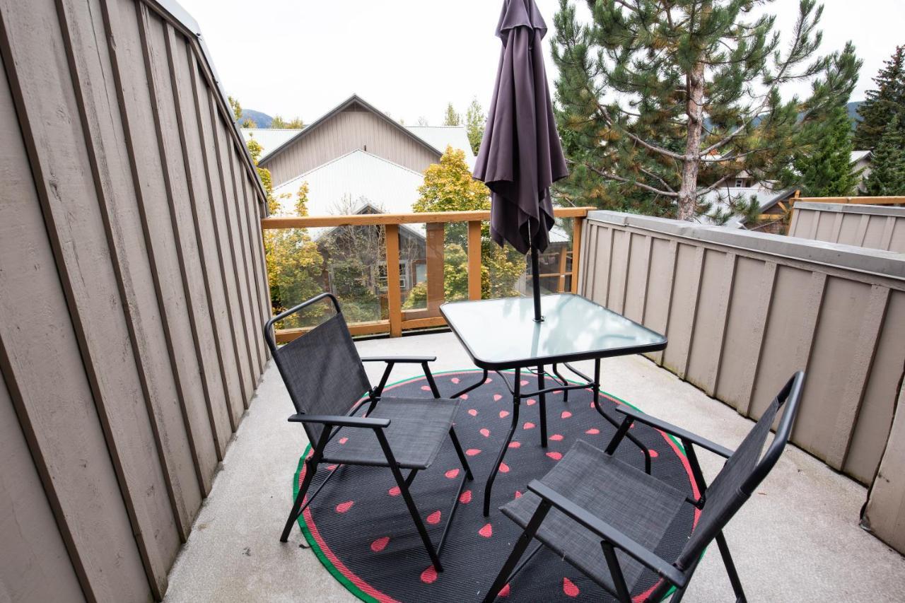 Comfortable Townhouse In Whistler Village W Hot Tub Esterno foto